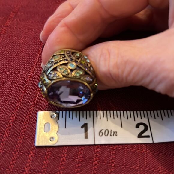 Beautiful ornate sparkly ring large purple center stone smaller blue stones EUC - Picture 10 of 11